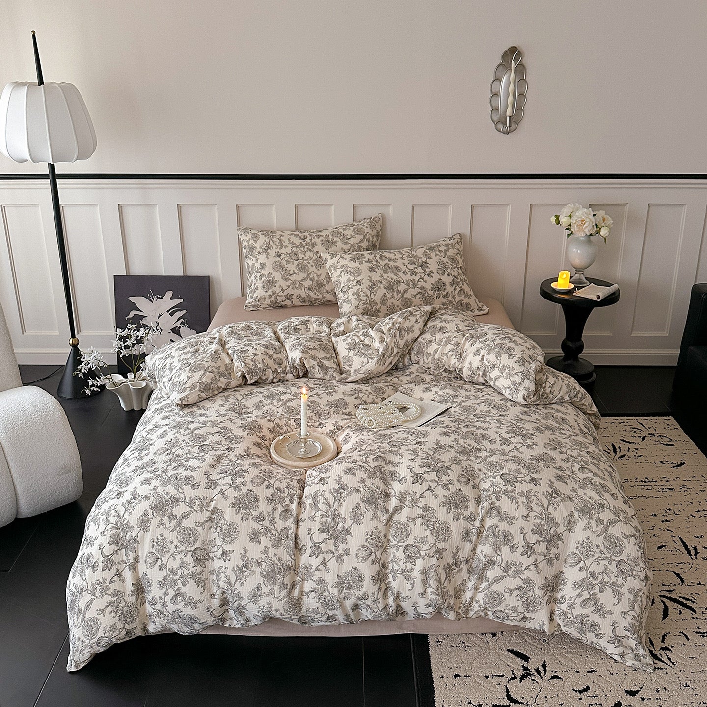 Toile Noir Bedding Set