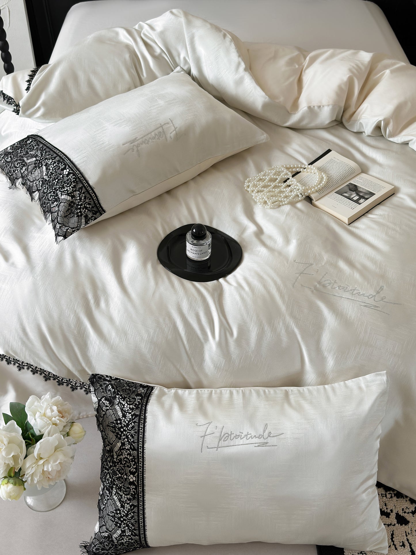 Lace Veil Bedding Set