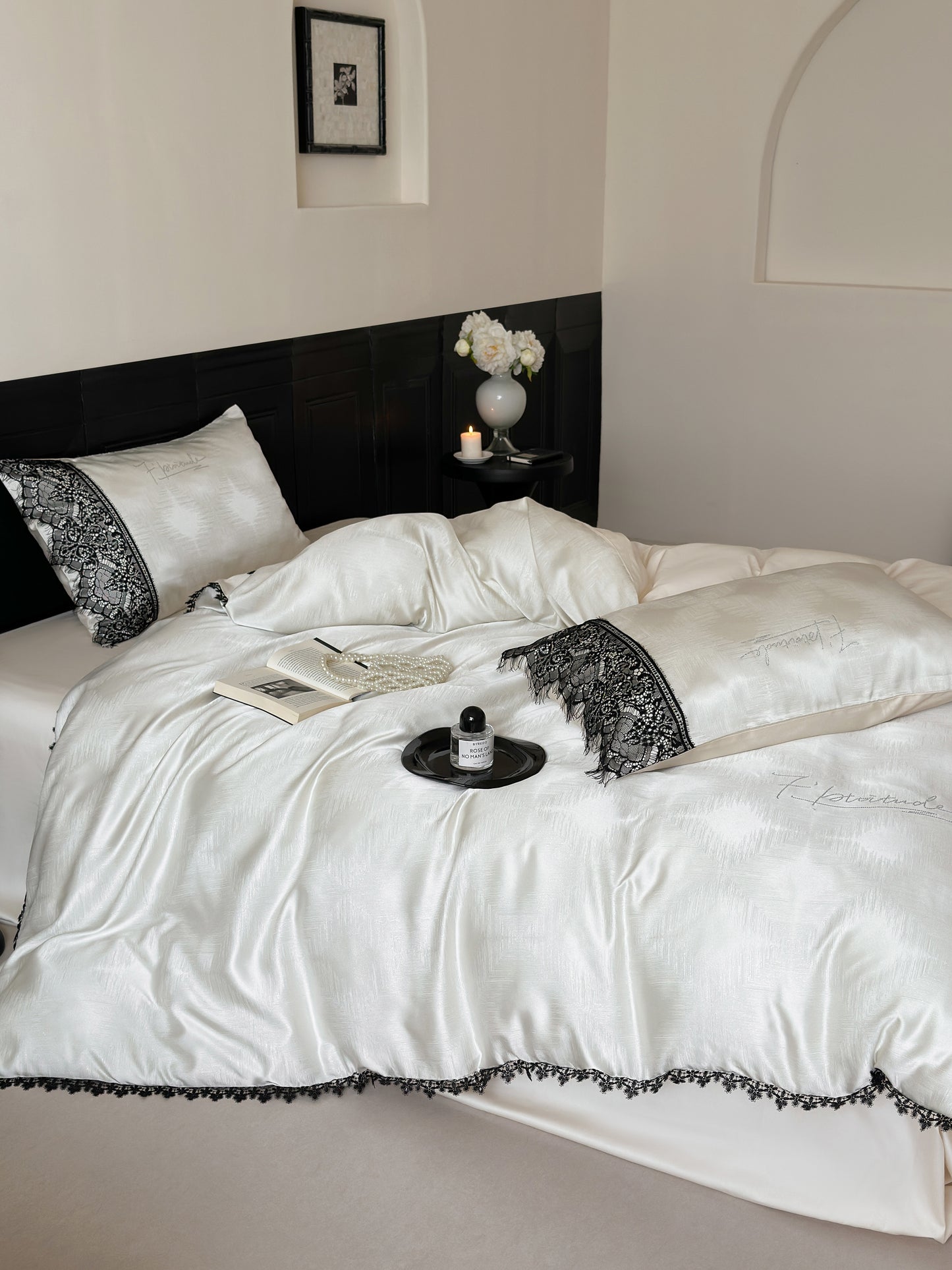 Lace Veil Bedding Set