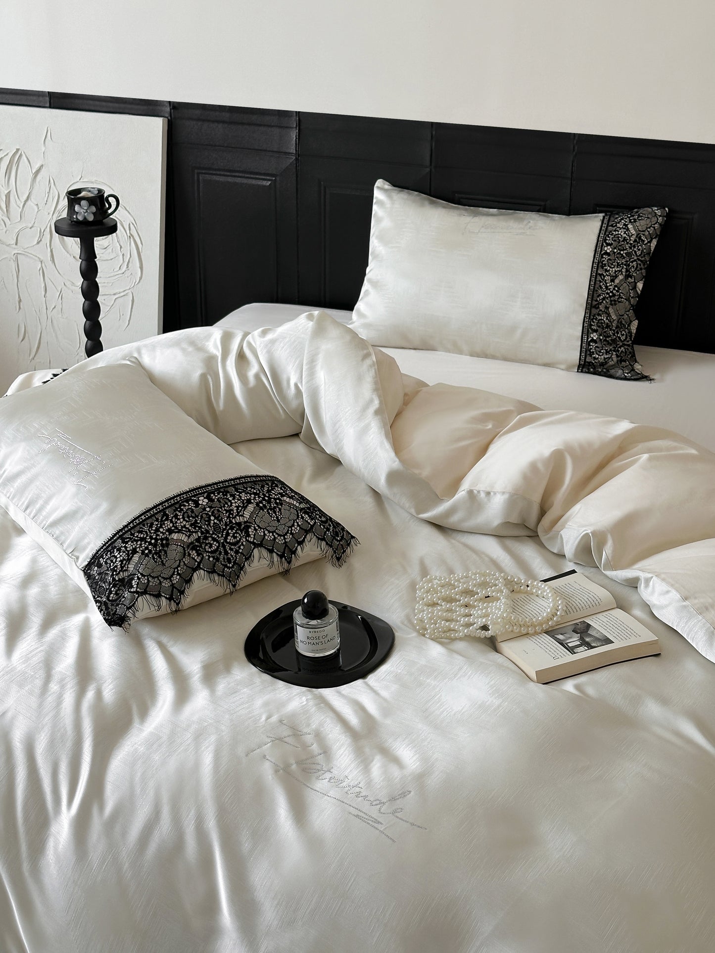 Lace Veil Bedding Set