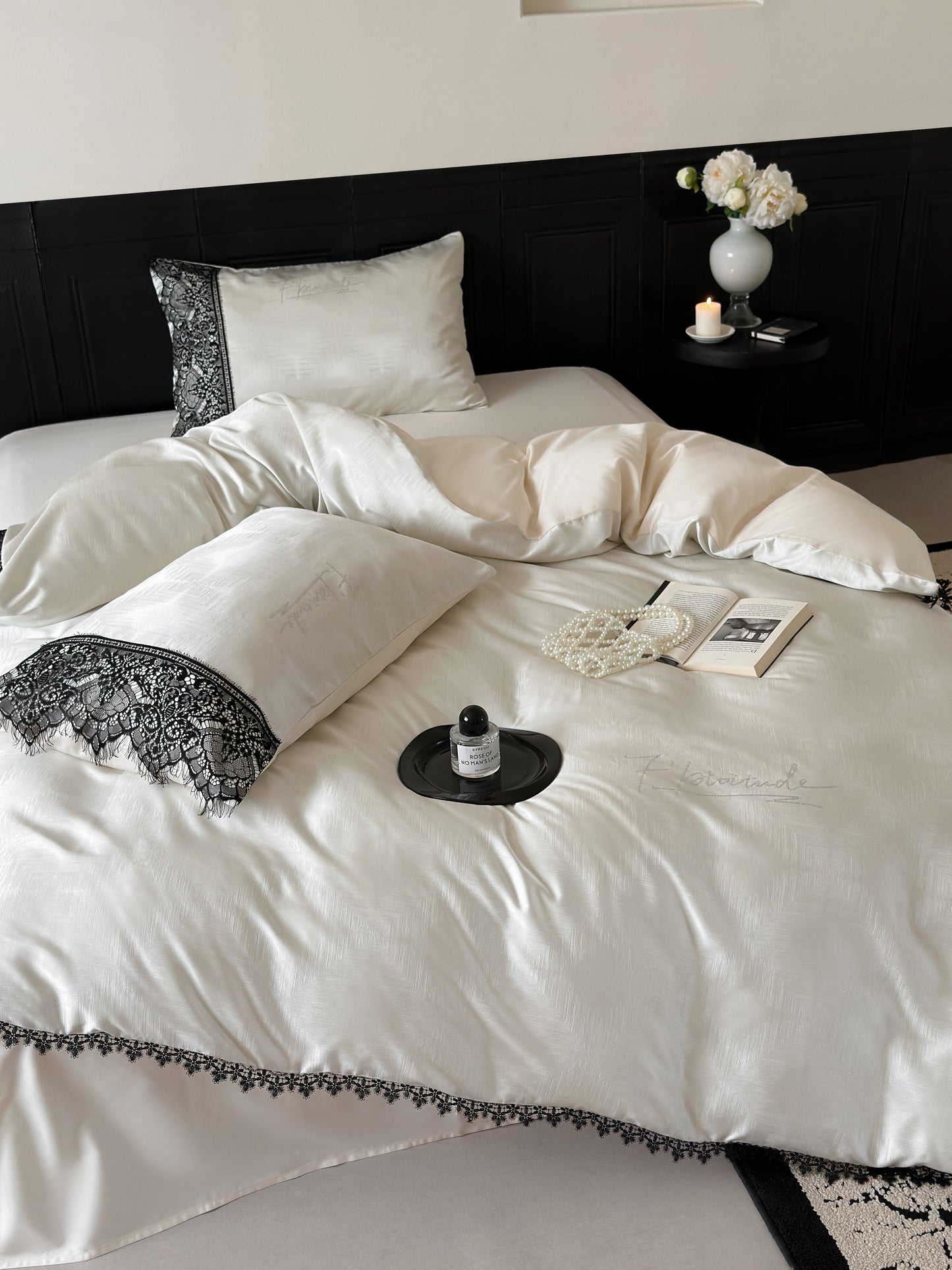 Lace Veil Bedding Set